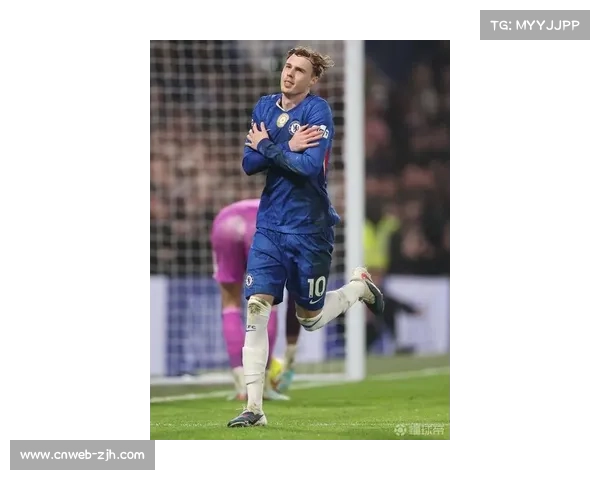 科尔·帕尔默成为英超历史首位三次在上半场完成帽子戏法球员 科尔·帕尔默成为英超历史首位三次在上半场完成帽子戏法球员